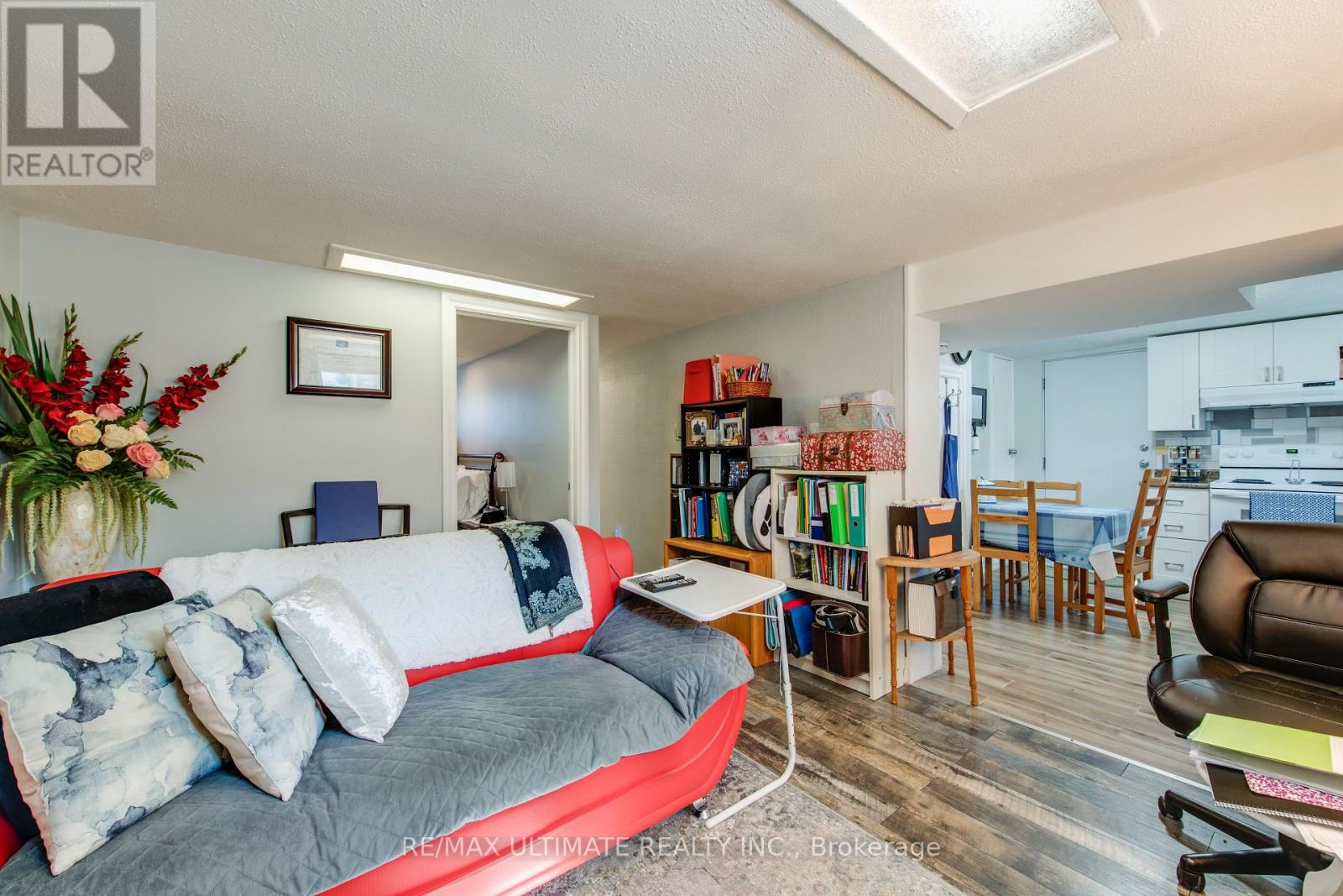 Lower - 5 Burrard Road, Toronto, Ontario  M9W 3S8 - Photo 11 - W12992102