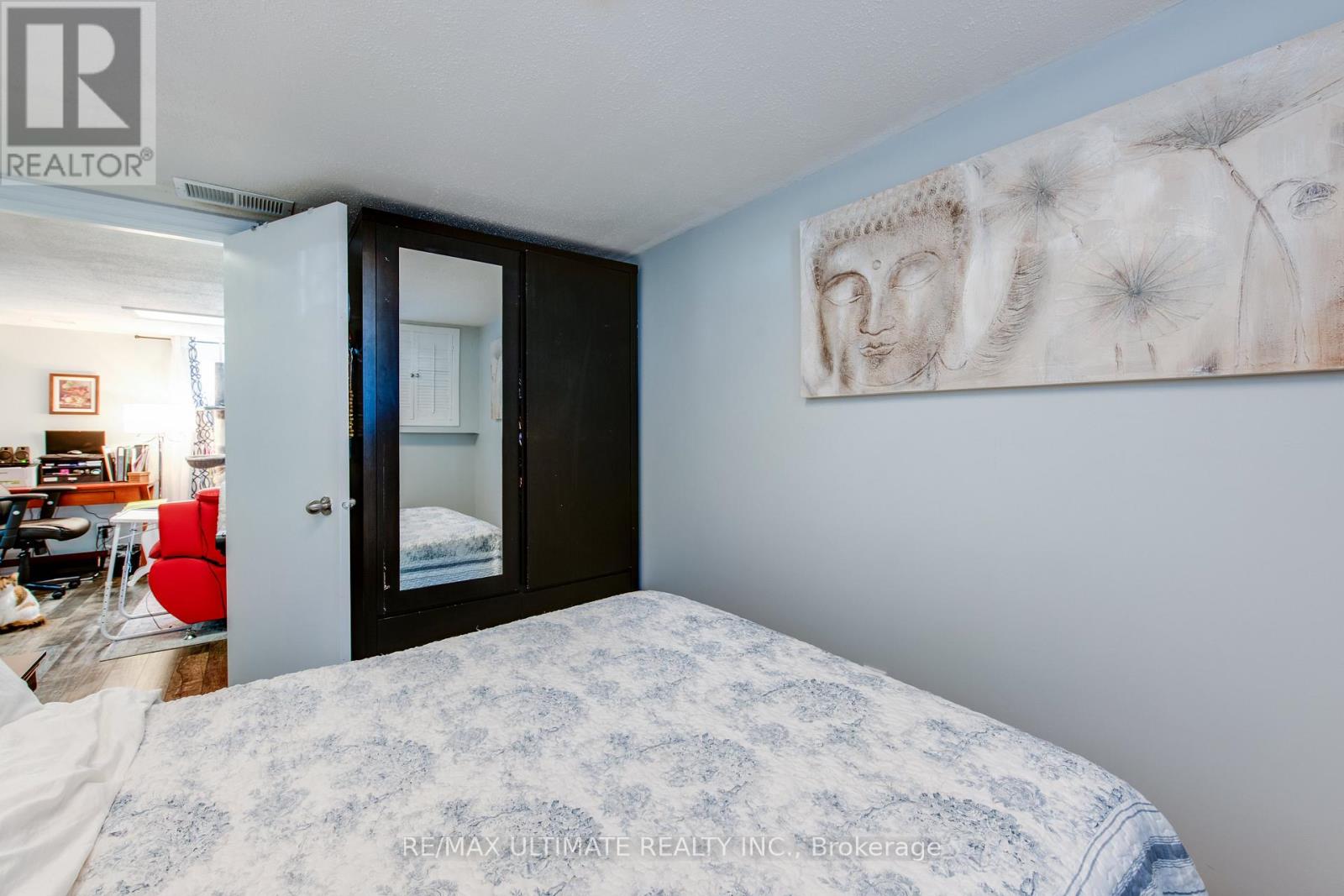 Lower - 5 Burrard Road, Toronto, Ontario  M9W 3S8 - Photo 21 - W12992102