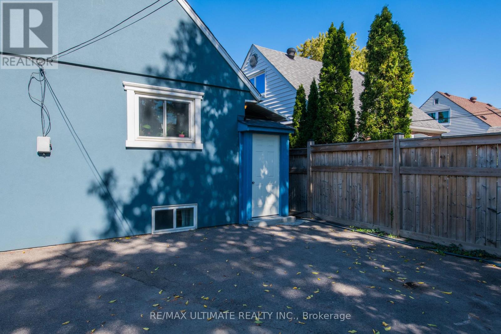 Lower - 5 Burrard Road, Toronto, Ontario  M9W 3S8 - Photo 25 - W12992102