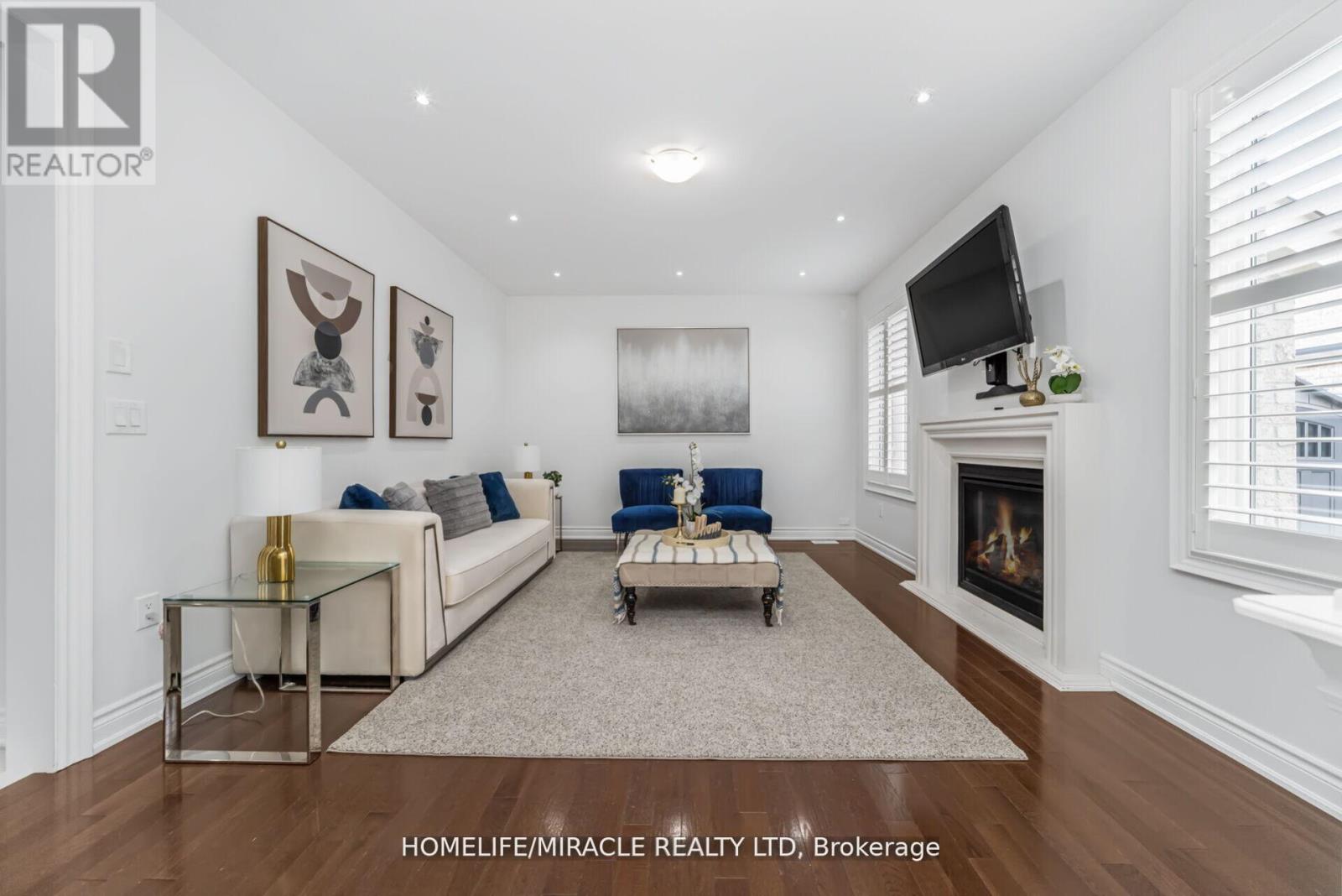 10 Kenora Street, Brampton, Ontario  L6X 5N8 - Photo 12 - W12992138