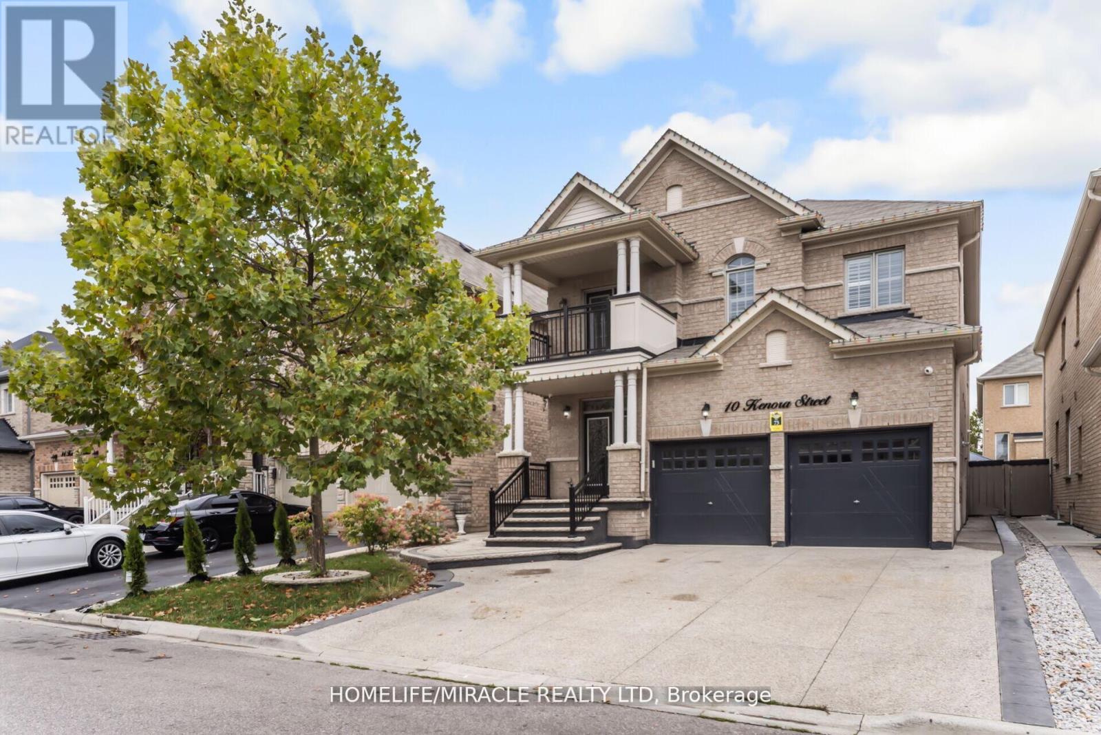 10 Kenora Street, Brampton, Ontario  L6X 5N8 - Photo 3 - W12992138