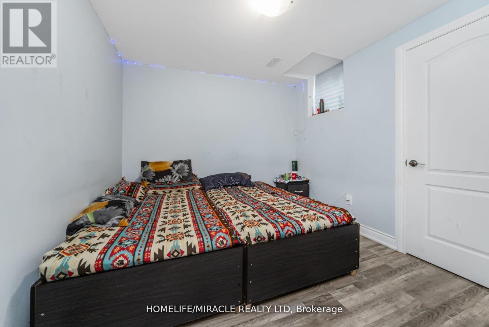 10 Kenora Street, Brampton, Ontario  L6X 5N8 - Photo 40 - W12992138