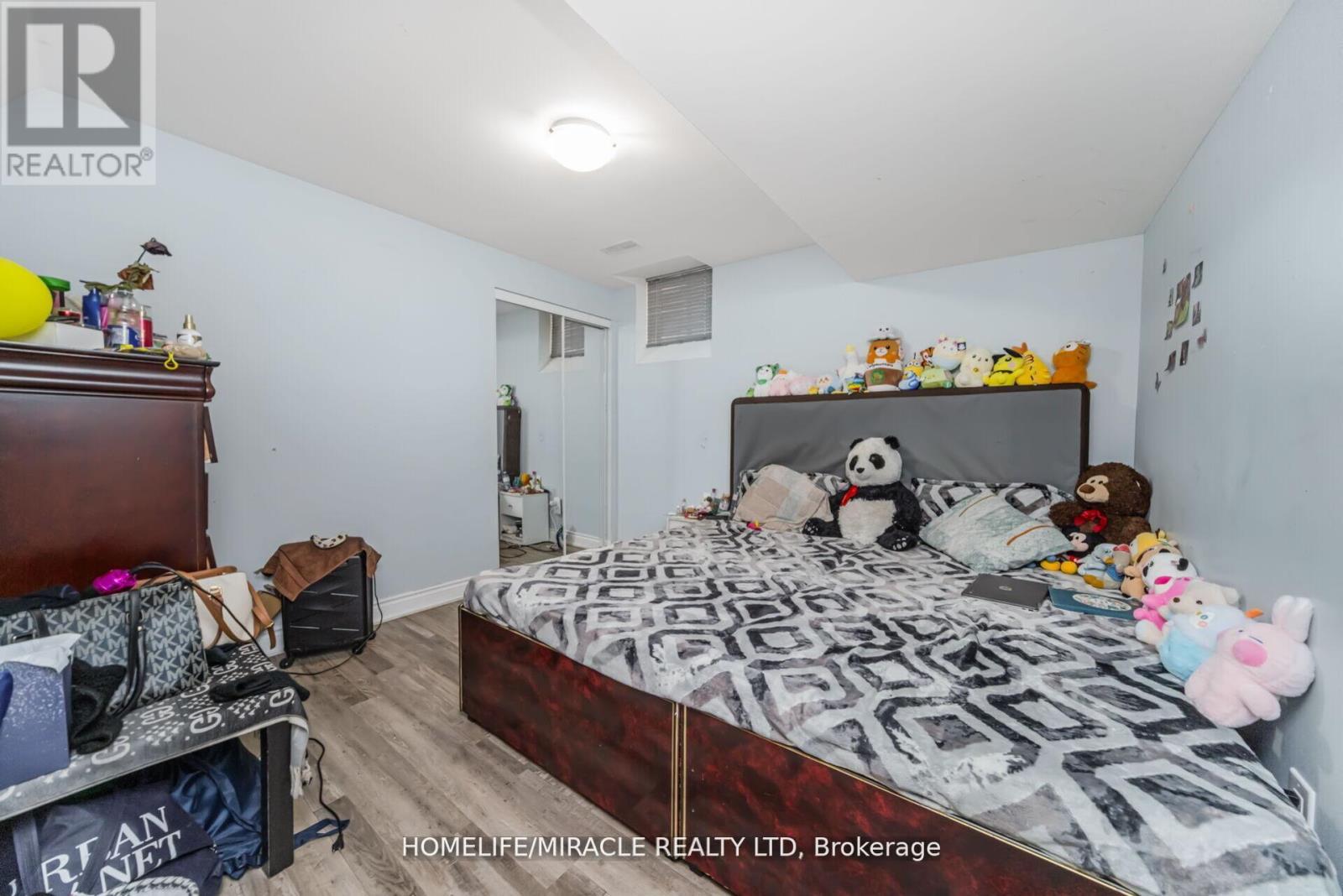 10 Kenora Street, Brampton, Ontario  L6X 5N8 - Photo 41 - W12992138