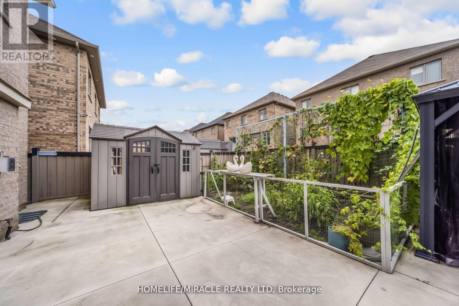 10 Kenora Street, Brampton, Ontario  L6X 5N8 - Photo 45 - W12992138