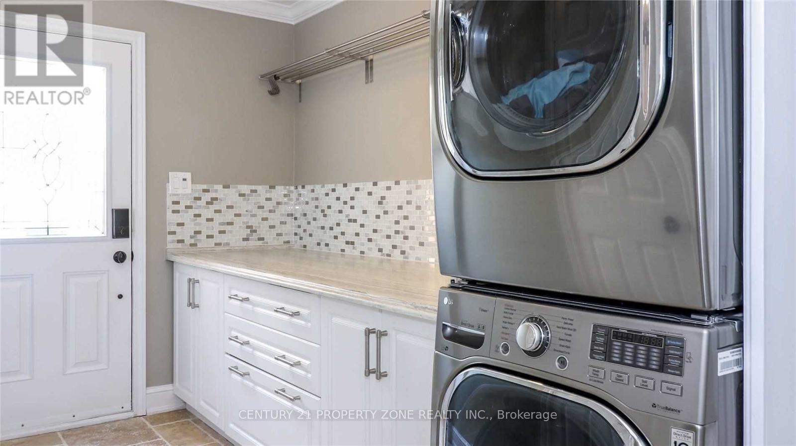 Main - 18 Red Tail Court, Brampton, Ontario  L6Z 3N1 - Photo 19 - W12992142