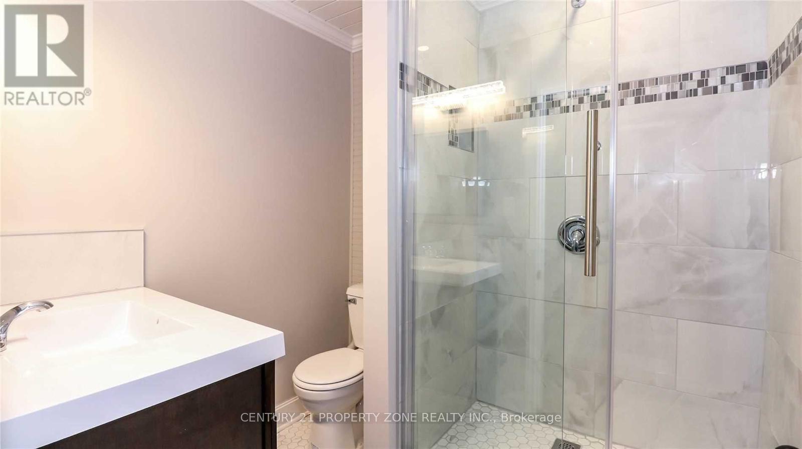 Main - 18 Red Tail Court, Brampton, Ontario  L6Z 3N1 - Photo 24 - W12992142