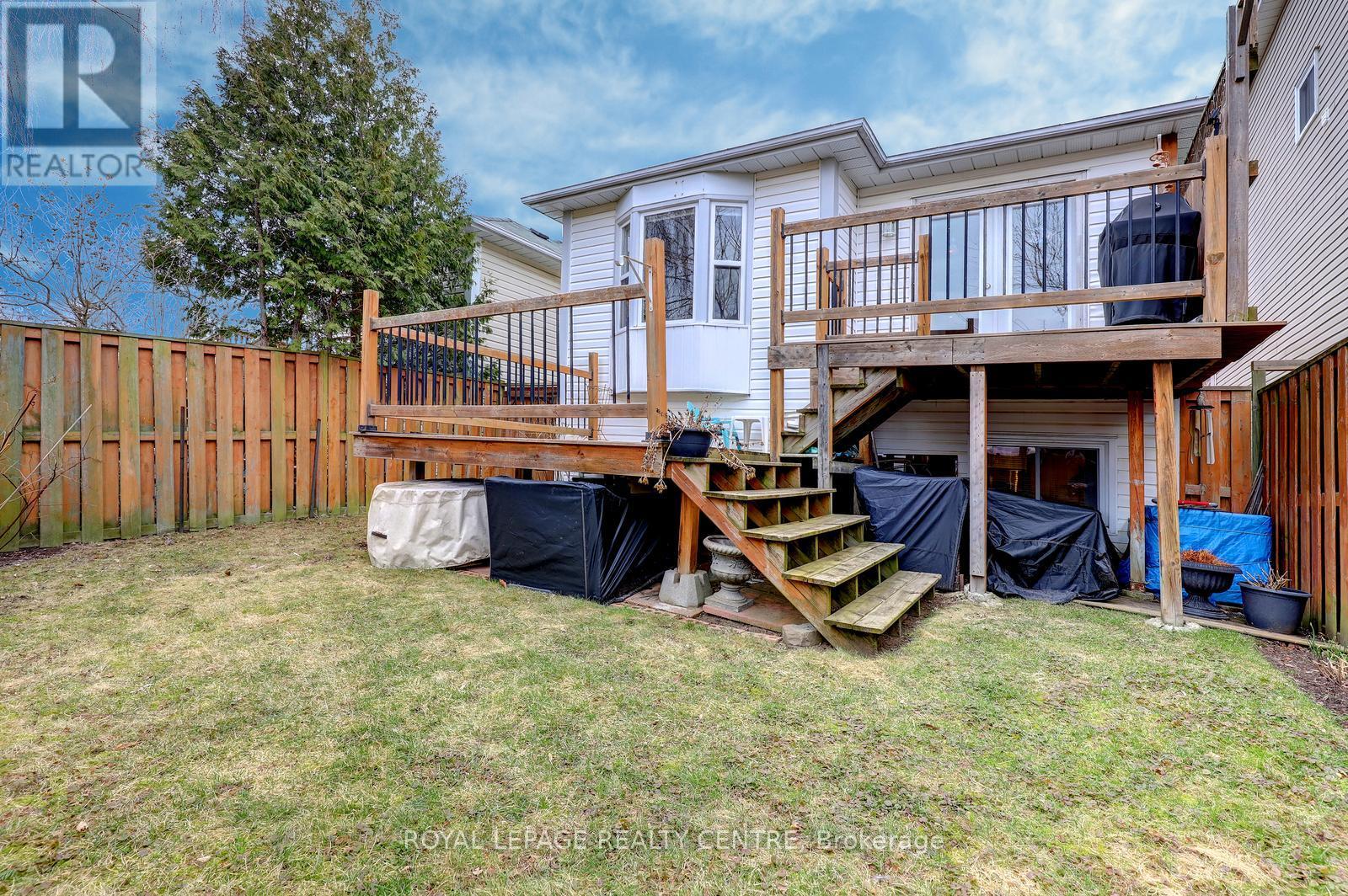 1296 Woodhill Court, Mississauga, Ontario  L5E 3H1 - Photo 41 - W12992188