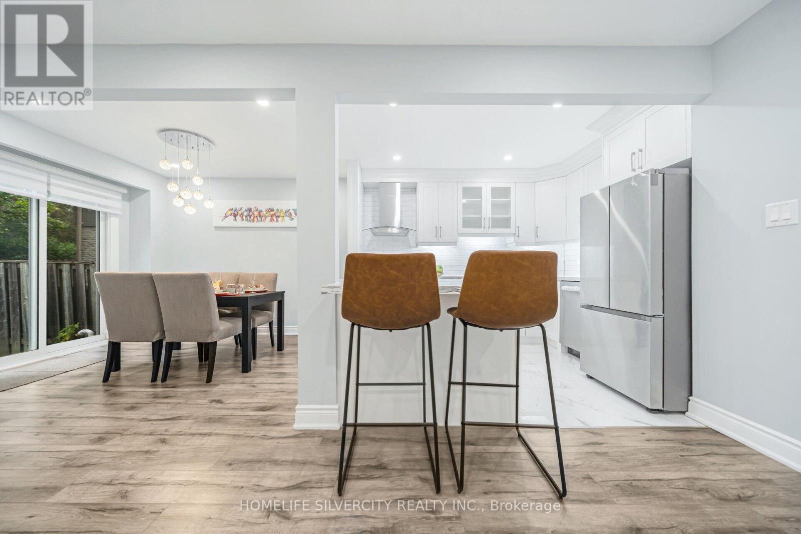 66 - 60 Hanson Road, Mississauga, Ontario  L5B 2P6 - Photo 11 - W12992190