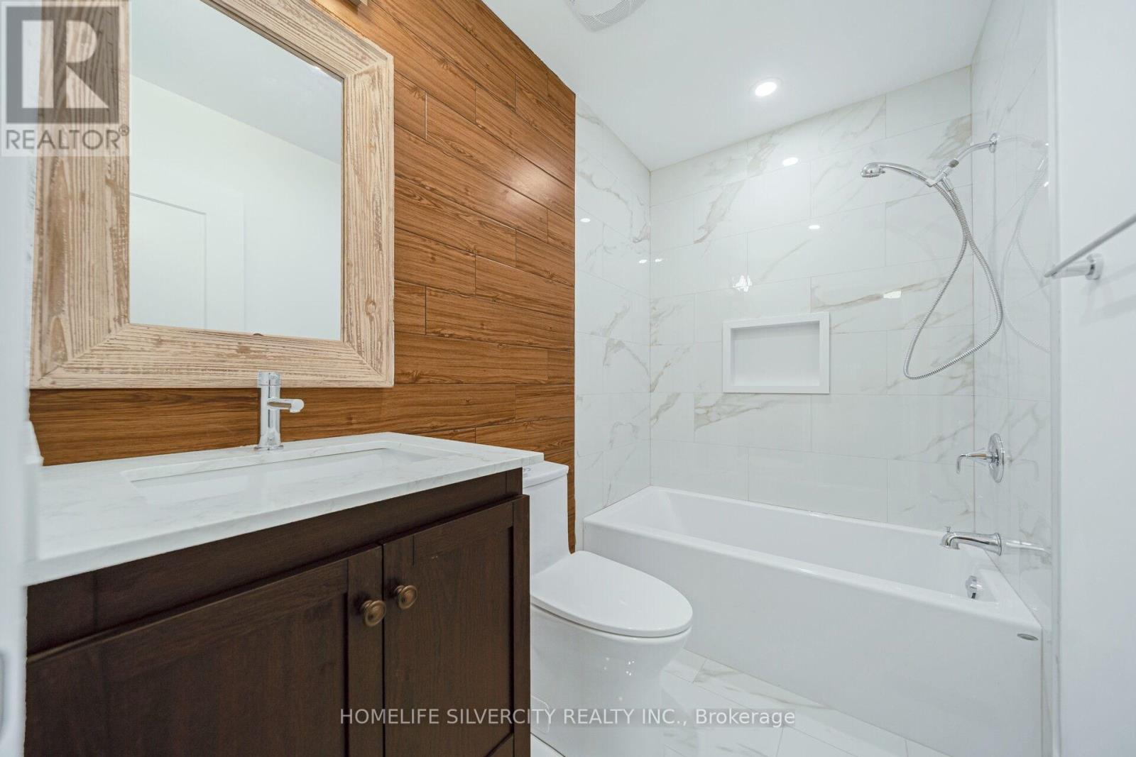 66 - 60 Hanson Road, Mississauga, Ontario  L5B 2P6 - Photo 22 - W12992190