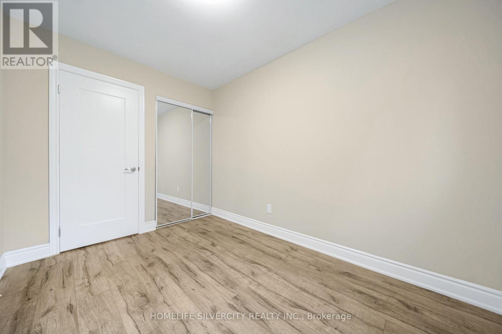 66 - 60 Hanson Road, Mississauga, Ontario  L5B 2P6 - Photo 23 - W12992190