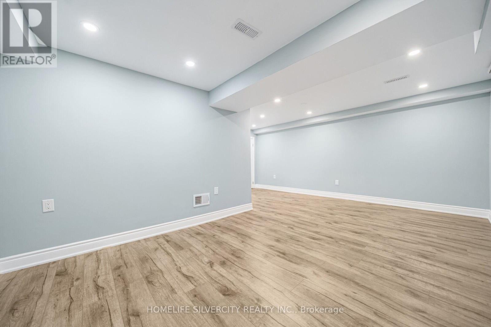 66 - 60 Hanson Road, Mississauga, Ontario  L5B 2P6 - Photo 37 - W12992190