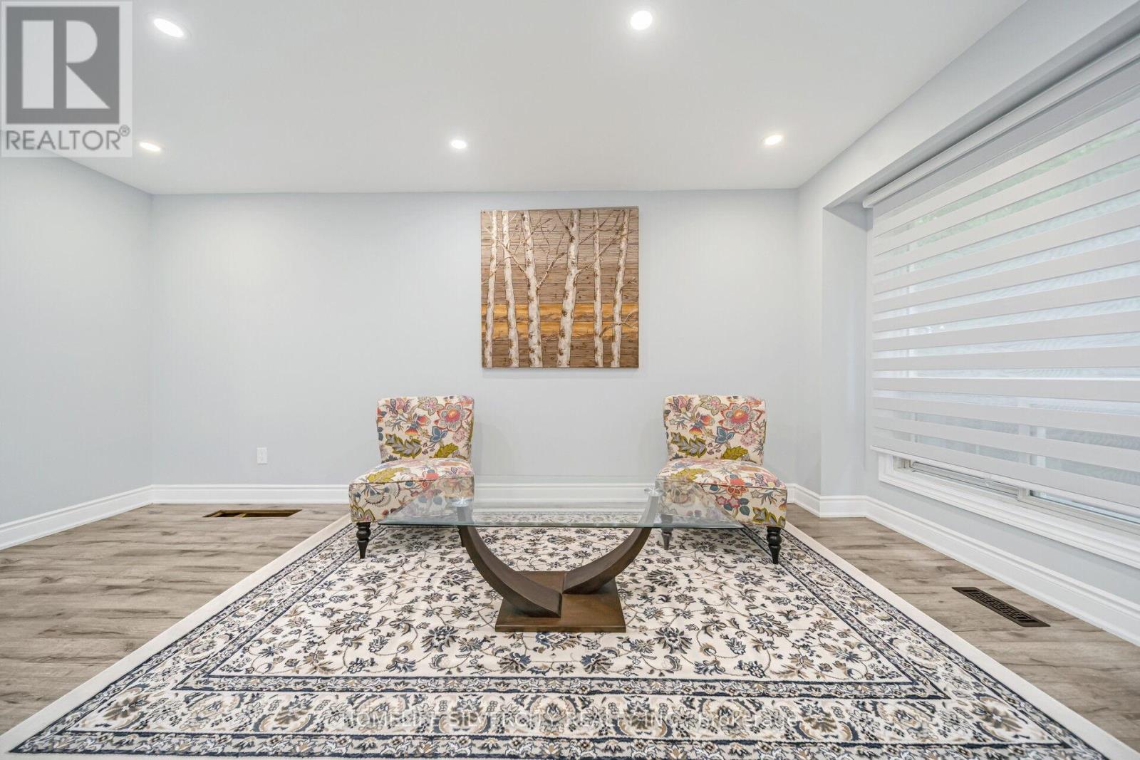 66 - 60 Hanson Road, Mississauga, Ontario  L5B 2P6 - Photo 4 - W12992190