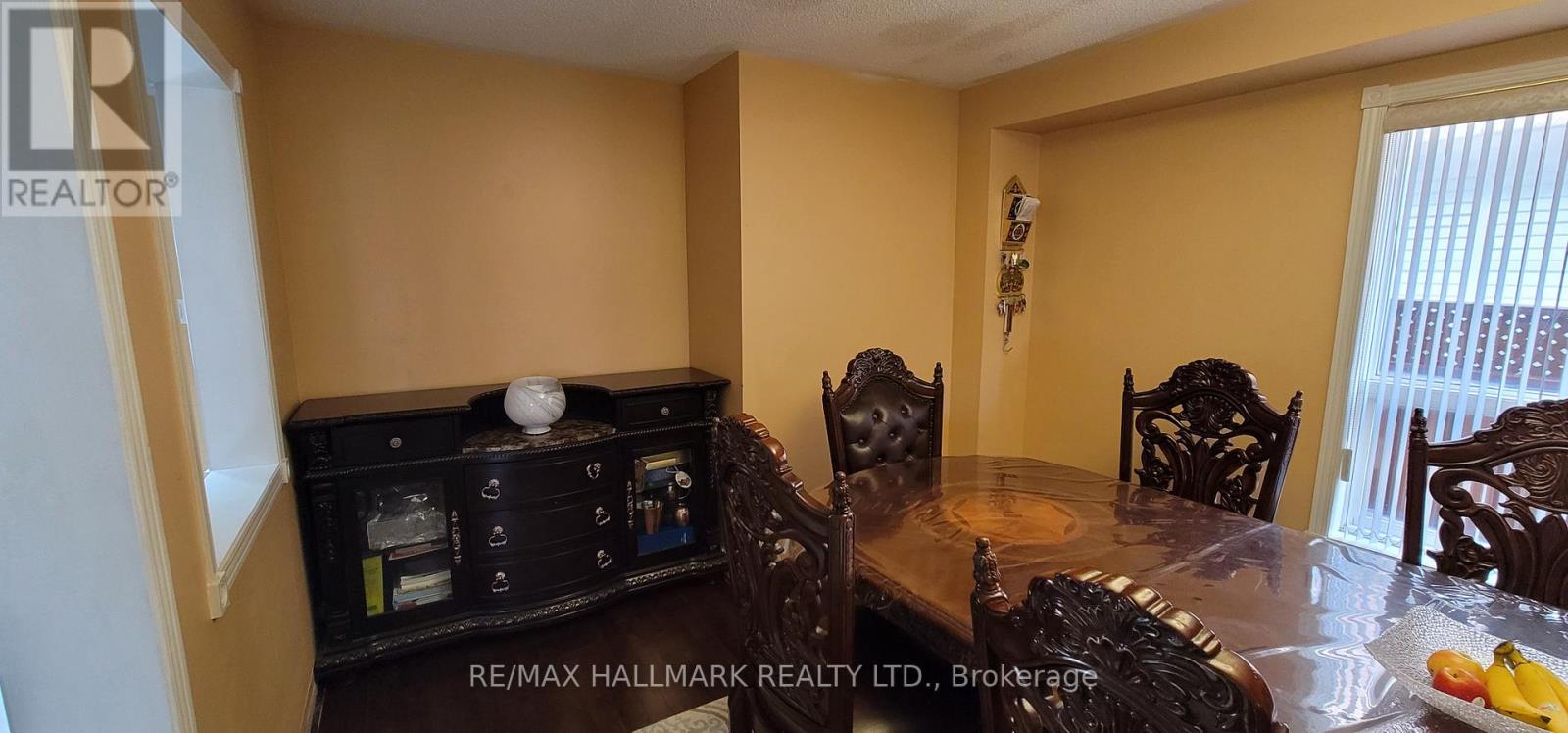 31 Sheepberry Terrace, Brampton, Ontario  L7A 2B6 - Photo 10 - W12992194