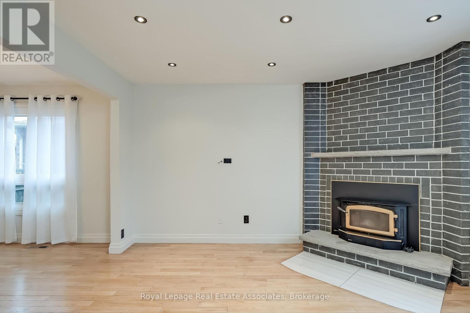 43 Corkett Drive, Brampton, Ontario  L6X 3G1 - Photo 10 - W12992200