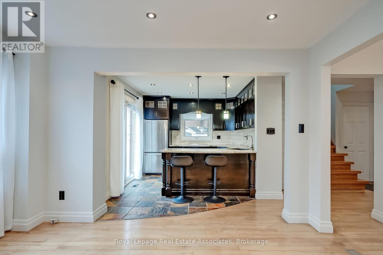 43 Corkett Drive, Brampton, Ontario  L6X 3G1 - Photo 11 - W12992200