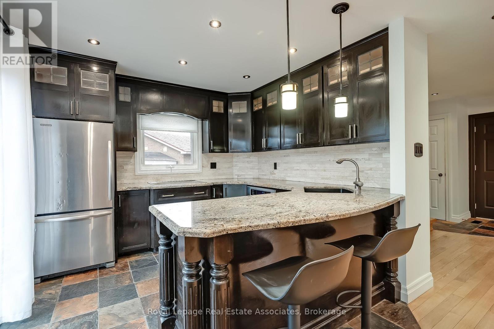 43 Corkett Drive, Brampton, Ontario  L6X 3G1 - Photo 13 - W12992200