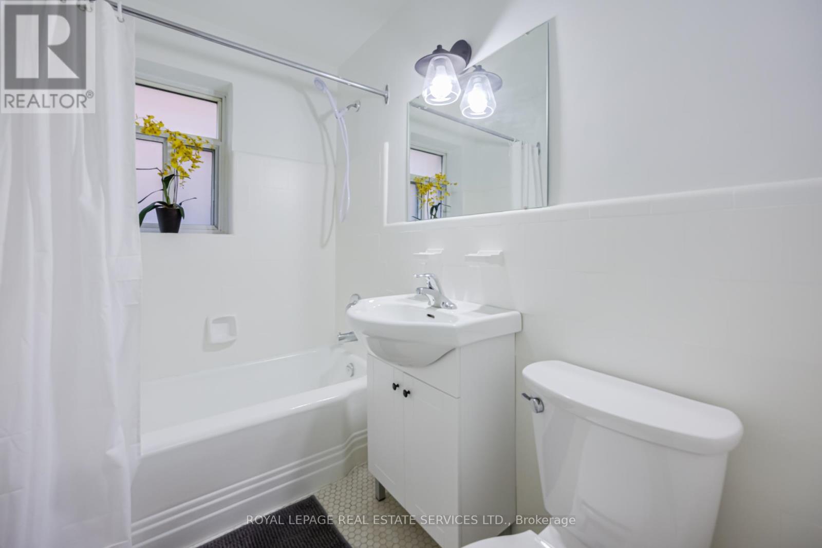 1b - 309 The Kingsway, Toronto, Ontario M9A 3V3 - Photo 11 - W12992212