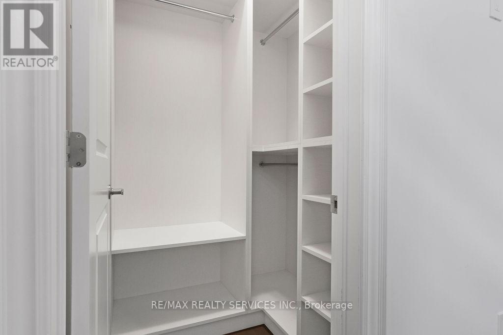 1252 Queens Plate Road, Oakville, Ontario  L6M 5M2 - Photo 34 - W12992230