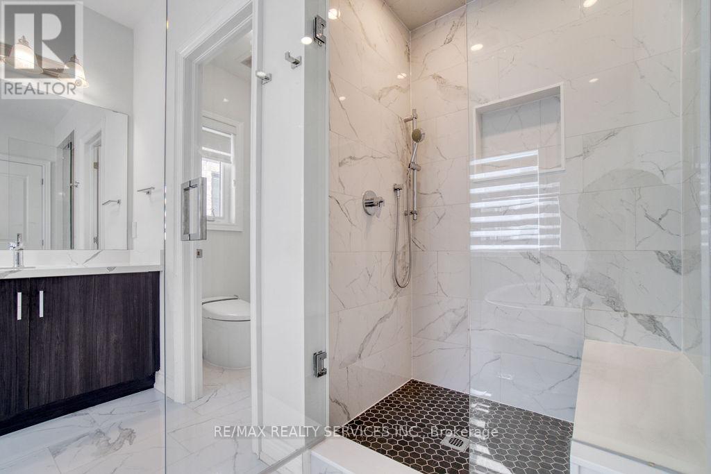 1252 Queens Plate Road, Oakville, Ontario  L6M 5M2 - Photo 39 - W12992230