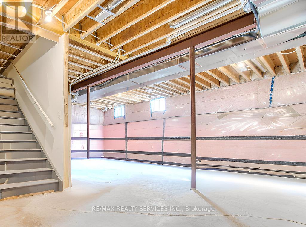 1252 Queens Plate Road, Oakville, Ontario  L6M 5M2 - Photo 41 - W12992230