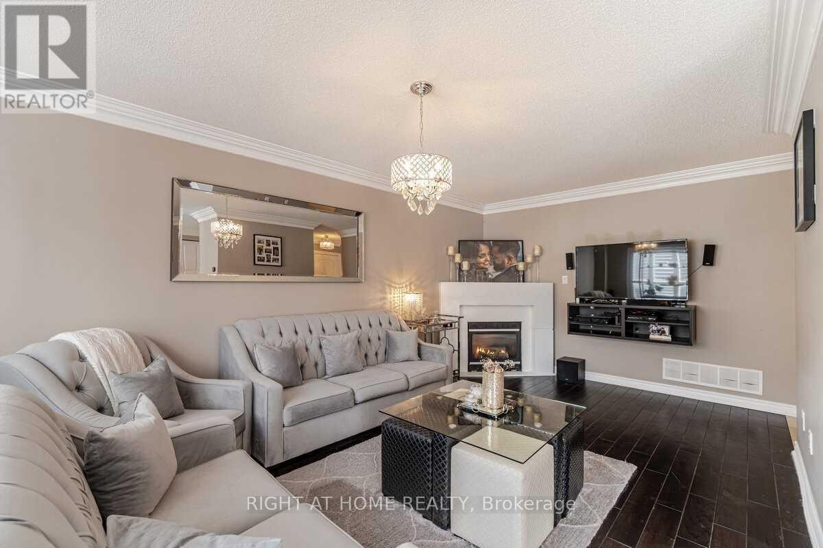 59 Lormel Gate, Brampton, Ontario  L7A 2R6 - Photo 11 - W12992282