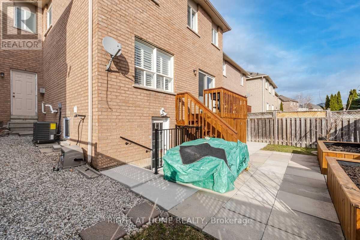 59 Lormel Gate, Brampton, Ontario  L7A 2R6 - Photo 30 - W12992282