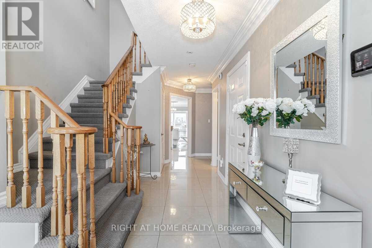 59 Lormel Gate, Brampton, Ontario  L7A 2R6 - Photo 5 - W12992282