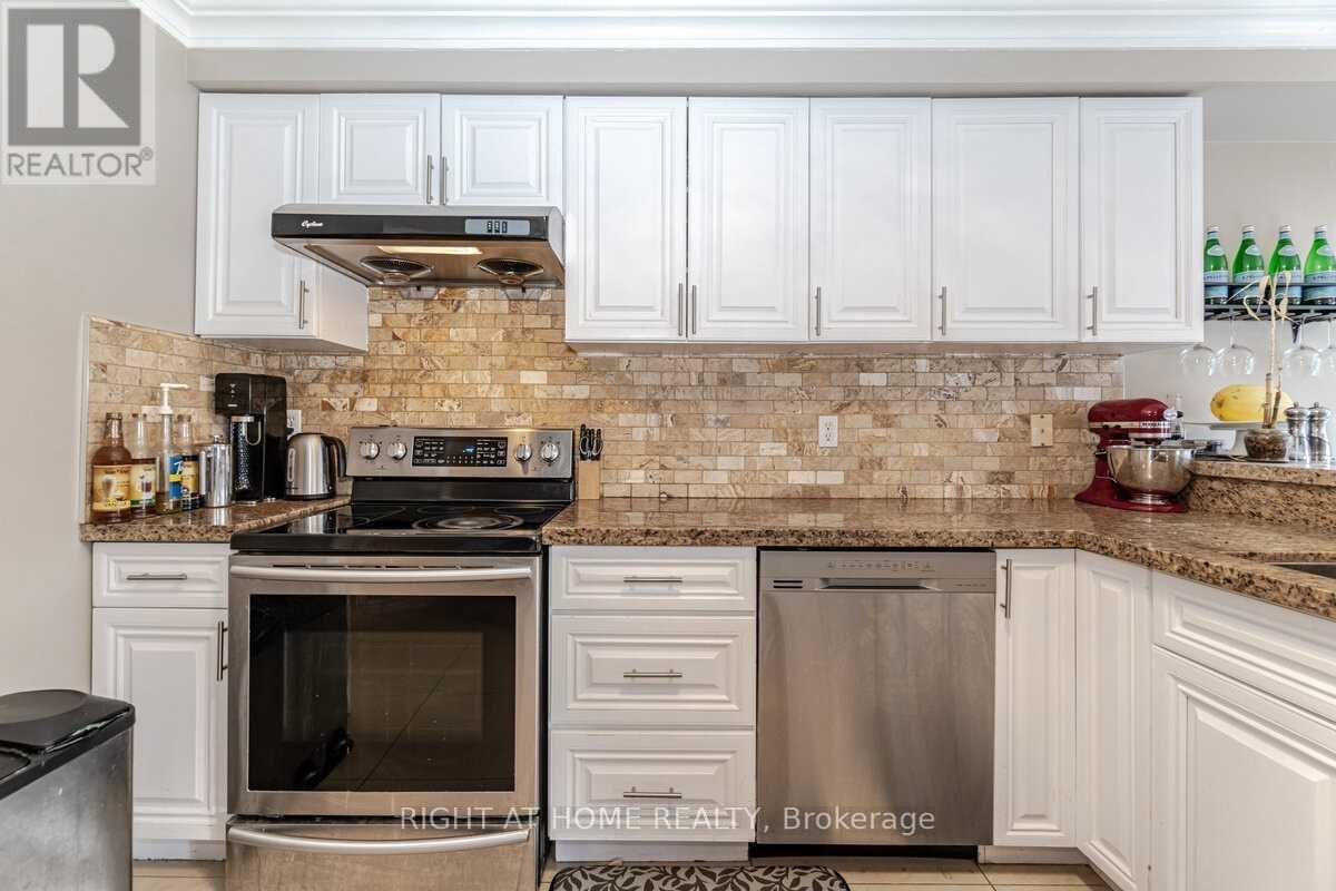 59 Lormel Gate, Brampton, Ontario  L7A 2R6 - Photo 7 - W12992282