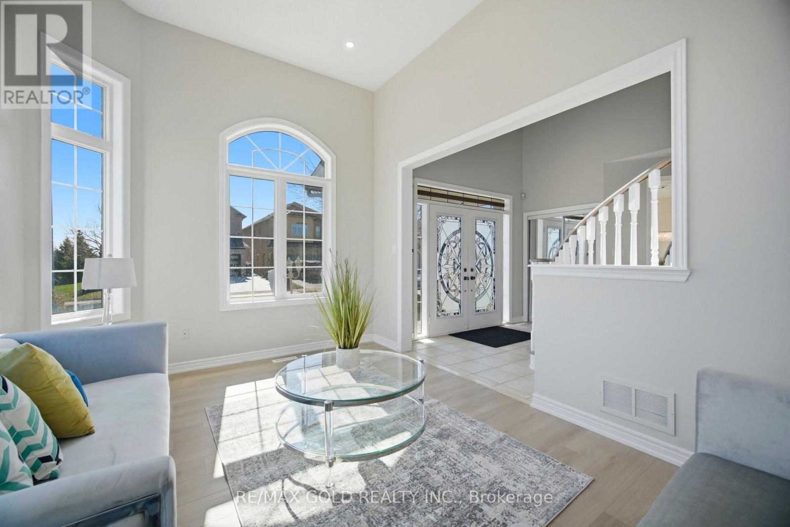 26 Gorevale Drive, Brampton, Ontario  L6P 1N9 - Photo 7 - W12992312