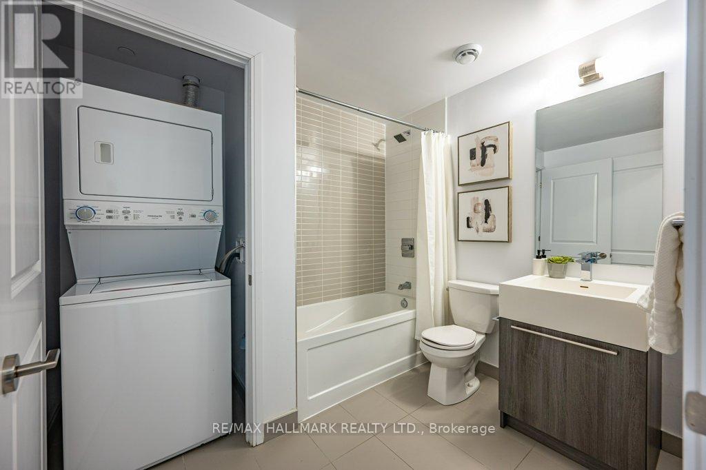 512 - 25 Neighbourhood Lane, Toronto (Stonegate-Queensway), Ontario  M8Y 0C4 - Photo 11 - W12992326