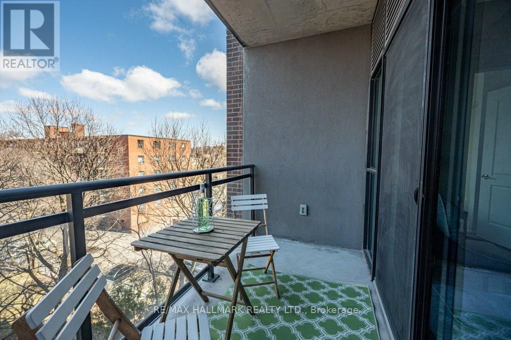 512 - 25 Neighbourhood Lane, Toronto (Stonegate-Queensway), Ontario  M8Y 0C4 - Photo 12 - W12992326