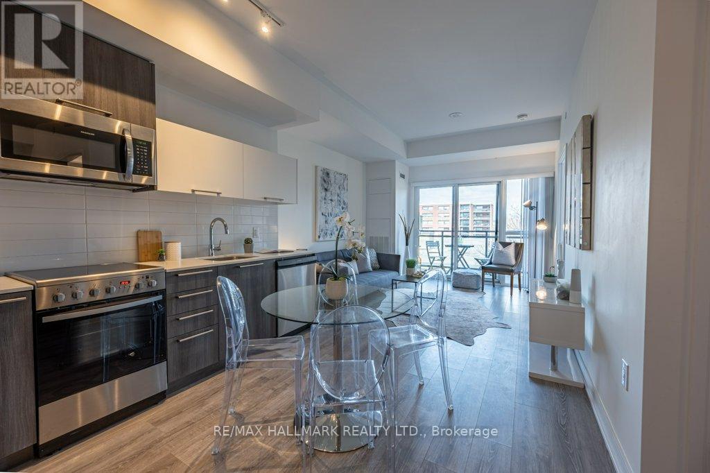 512 - 25 Neighbourhood Lane, Toronto (Stonegate-Queensway), Ontario  M8Y 0C4 - Photo 4 - W12992326