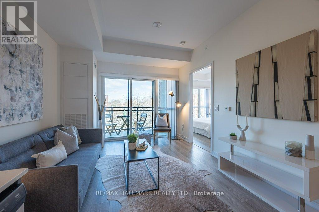 512 - 25 Neighbourhood Lane, Toronto (Stonegate-Queensway), Ontario  M8Y 0C4 - Photo 7 - W12992326