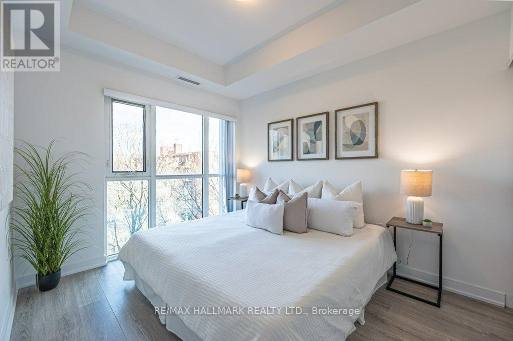 512 - 25 Neighbourhood Lane, Toronto (Stonegate-Queensway), Ontario  M8Y 0C4 - Photo 9 - W12992326