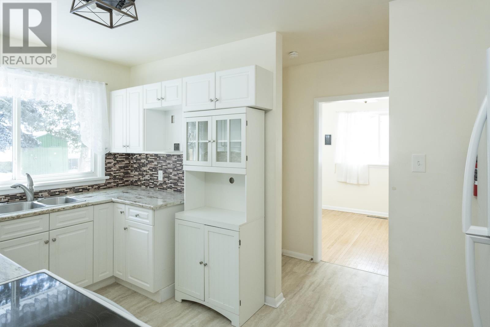 708 Linwood Cres, Thunder Bay, Ontario  P7E 2R8 - Photo 12 - TB2600607