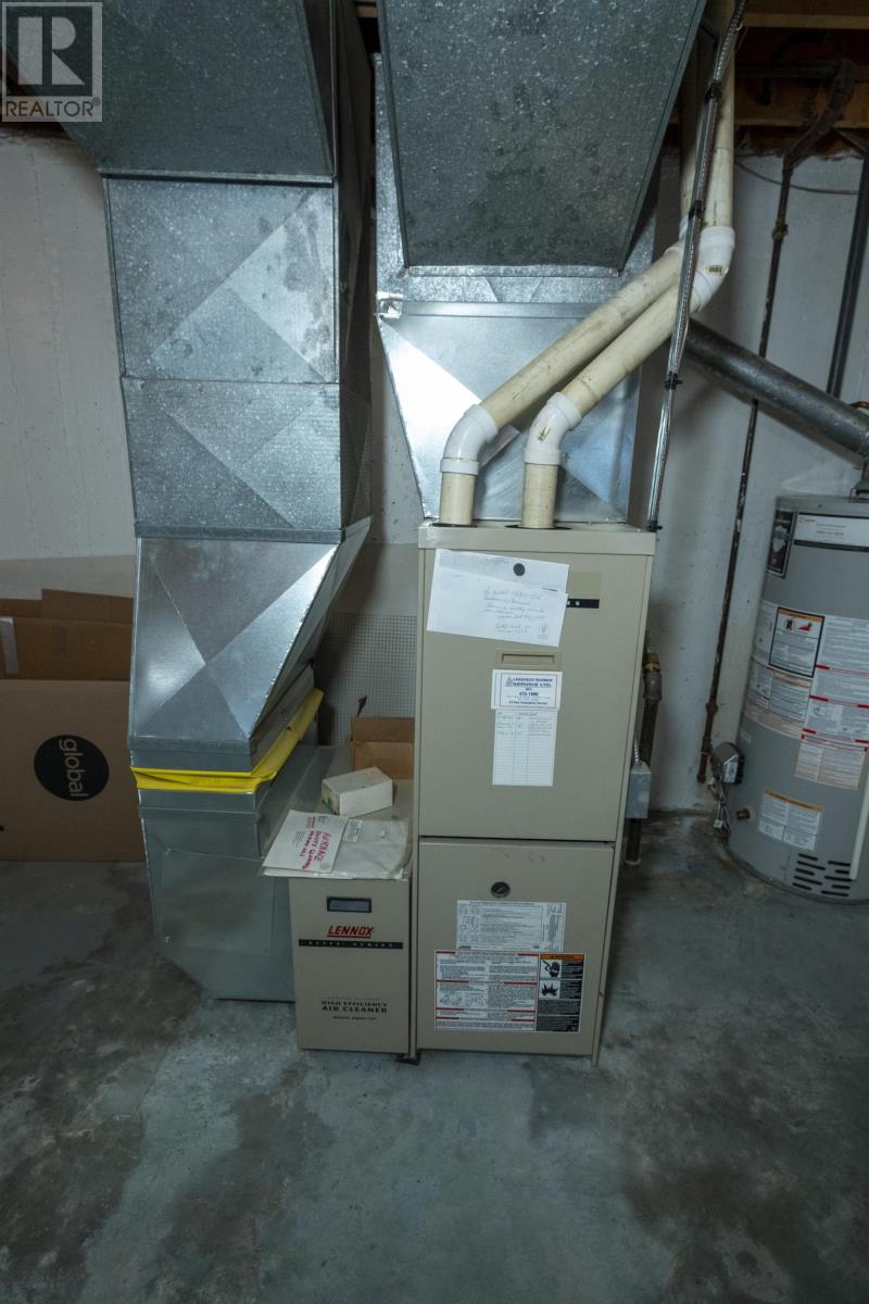 708 Linwood Cres, Thunder Bay, Ontario  P7E 2R8 - Photo 36 - TB2600607