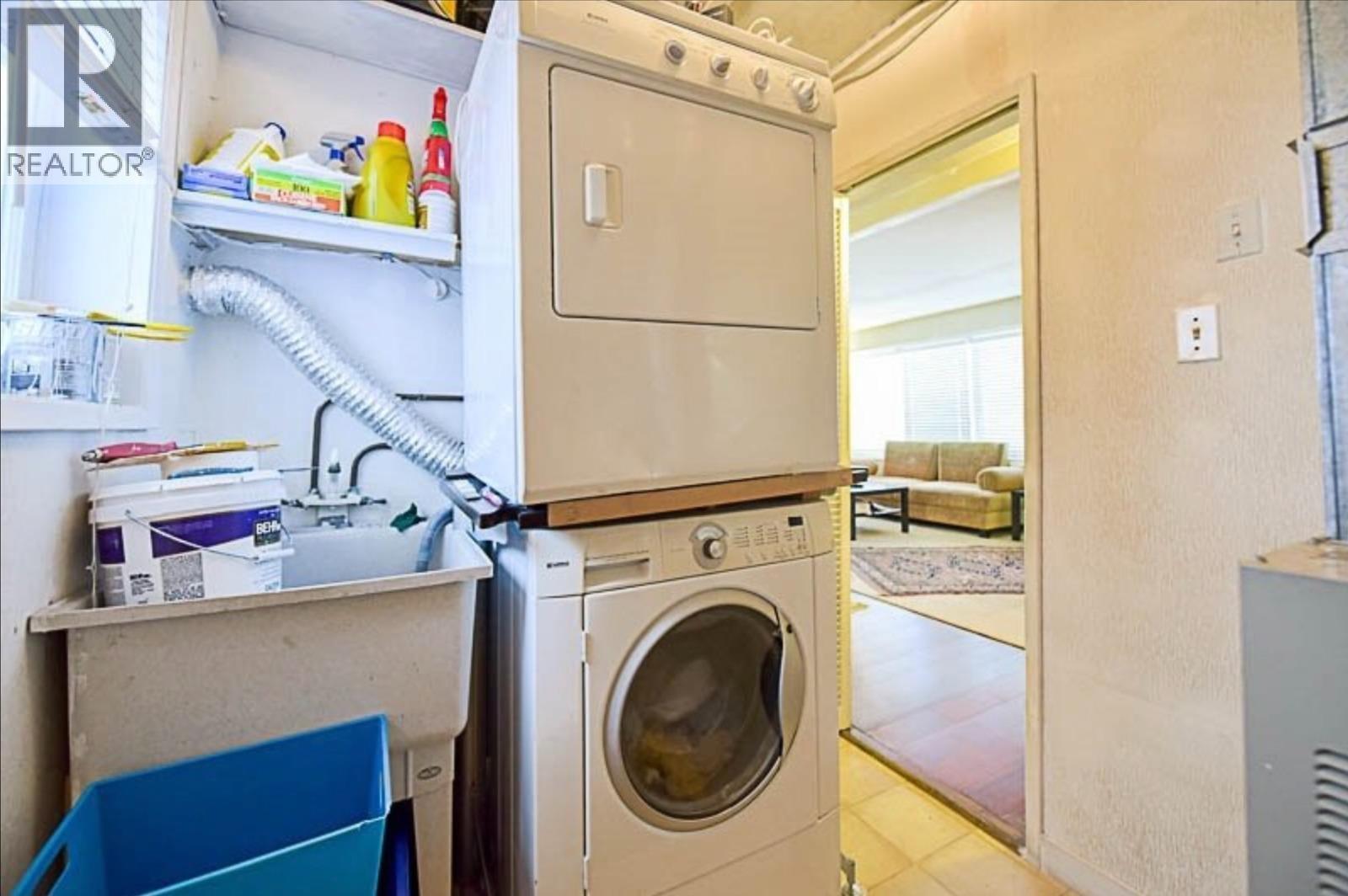 5715 Culloden Street, Vancouver, British Columbia  V5W 3S1 - Photo 11 - R3110406