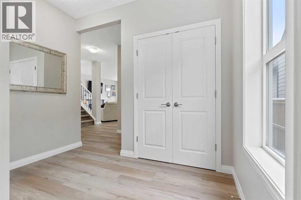 26 Marquis Heights SE, Calgary, Alberta  T3M 1X6 - Photo 4 - A2298149