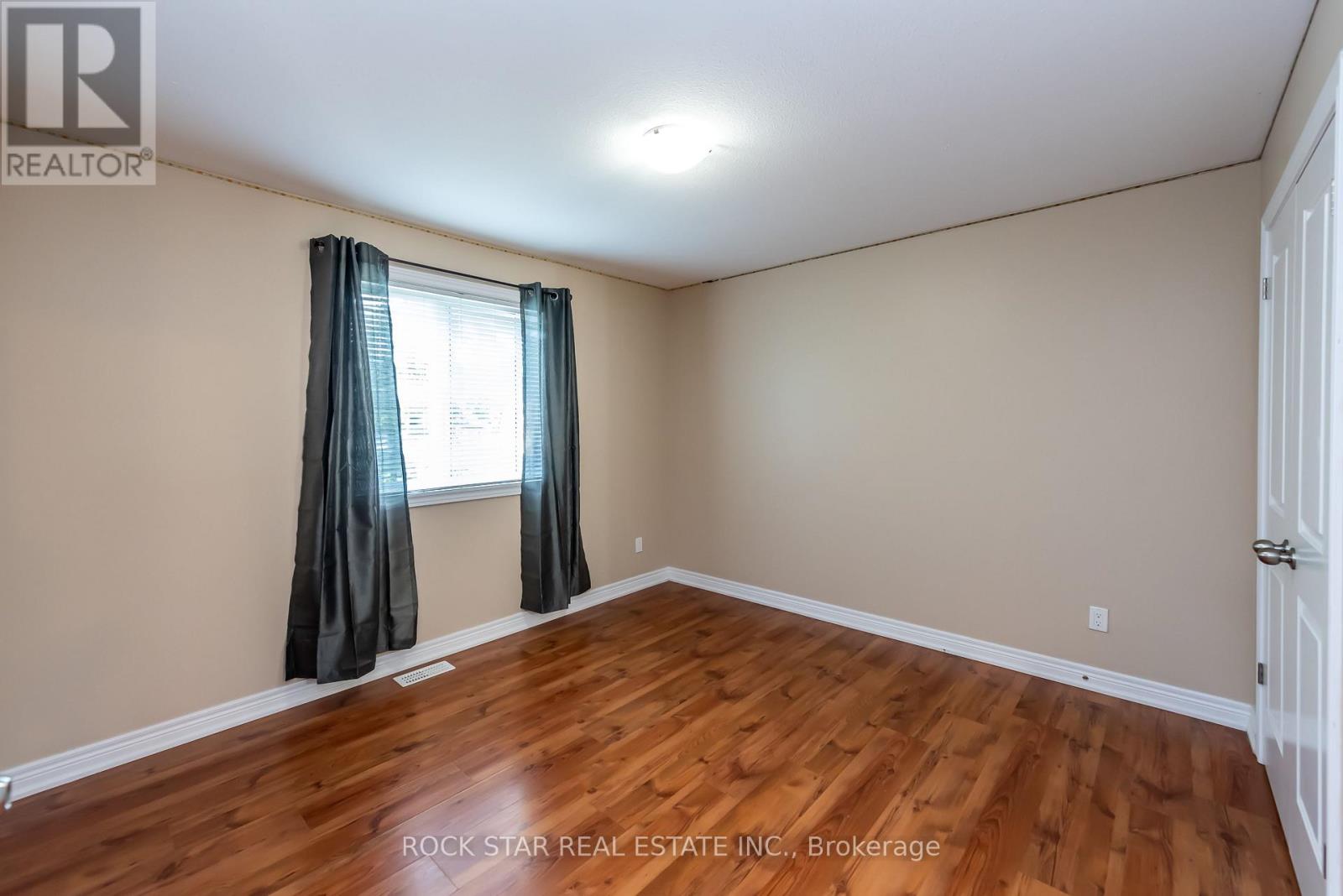 81 Wellington Street N, Thorold, Ontario  L2V 2E8 - Photo 20 - X12992166