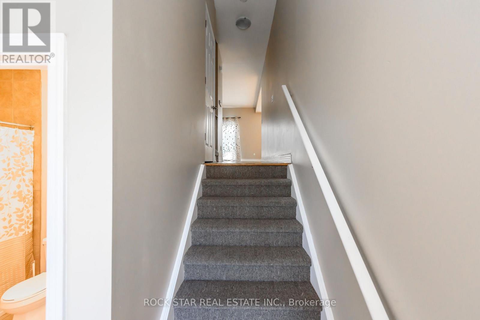 81 Wellington Street N, Thorold, Ontario  L2V 2E8 - Photo 4 - X12992166