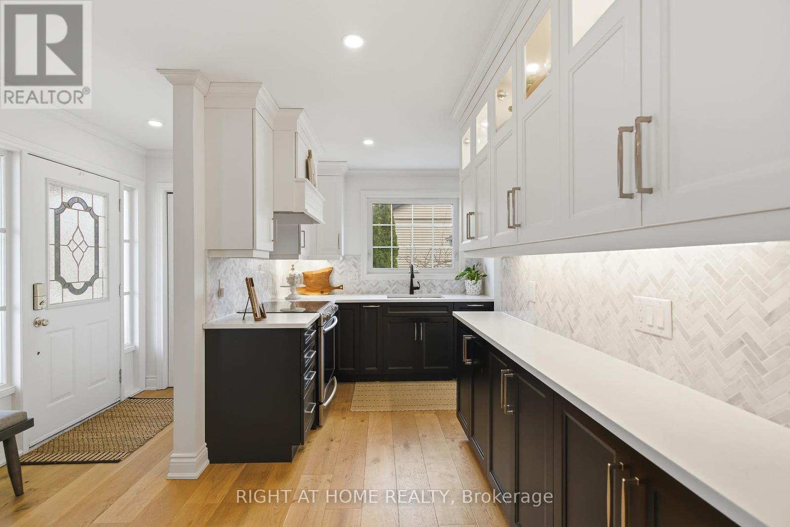 620 Charlotte Street, Niagara-On-The-Lake, Ontario  L0S 1J0 - Photo 9 - X12992174