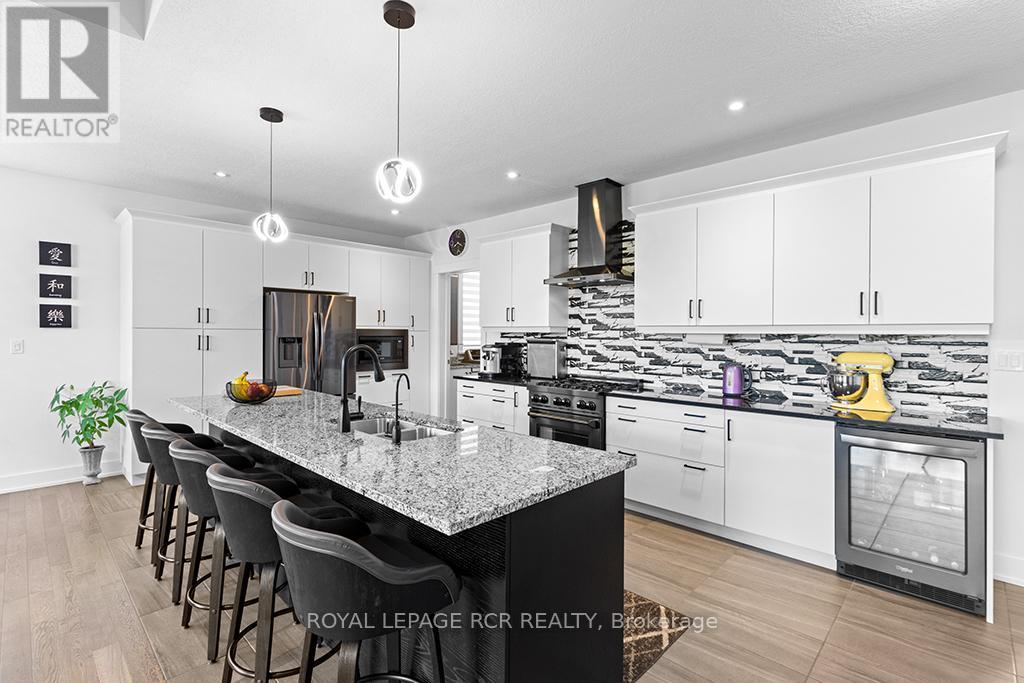 232 Snowberry Lane, Georgian Bluffs, Ontario  N0H 1S0 - Photo 13 - X12992218