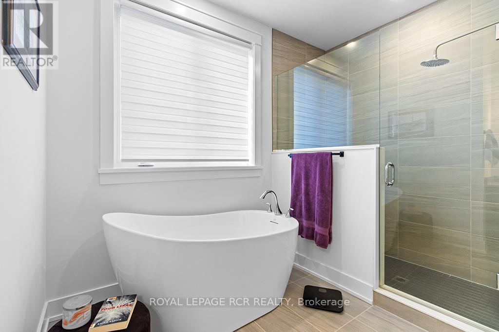 232 Snowberry Lane, Georgian Bluffs, Ontario  N0H 1S0 - Photo 25 - X12992218