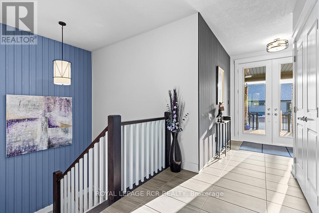 232 Snowberry Lane, Georgian Bluffs, Ontario  N0H 1S0 - Photo 28 - X12992218