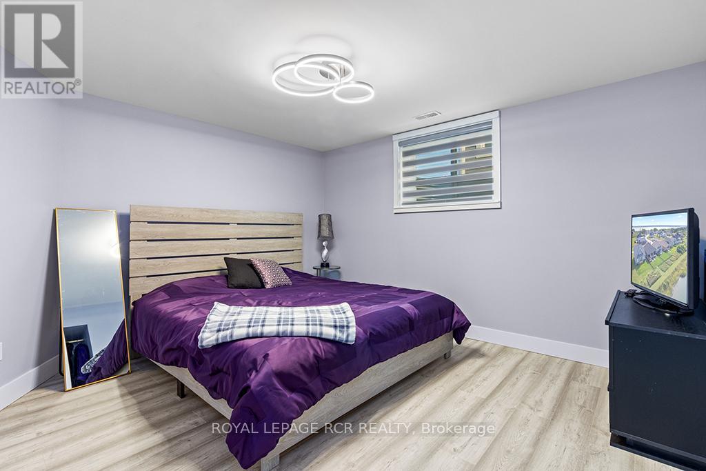 232 Snowberry Lane, Georgian Bluffs, Ontario  N0H 1S0 - Photo 34 - X12992218