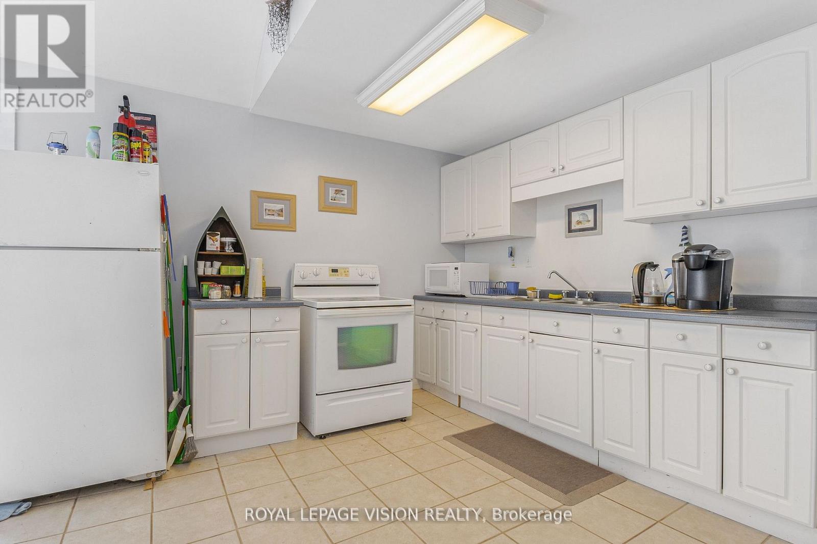 12874 Old Lakeshore Road, Wainfleet, Ontario  L0S 1V0 - Photo 17 - X12992254