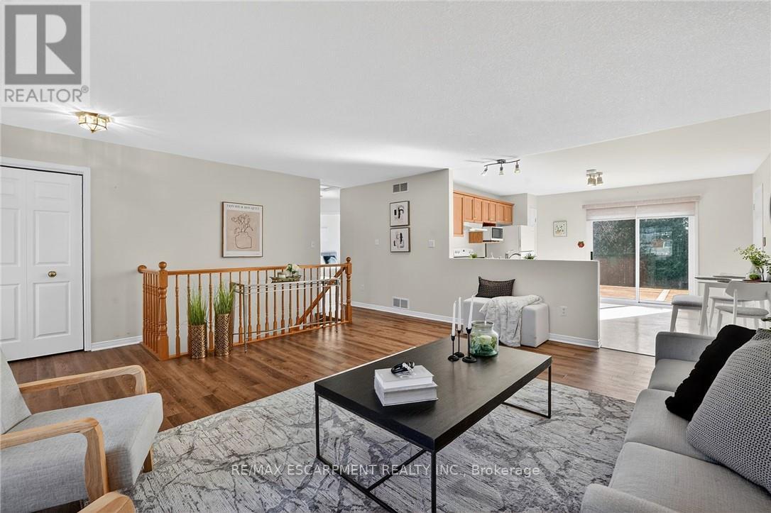 2469 Shurie Road, West Lincoln, Ontario L0R 2A0 - Photo 13 - X12992306