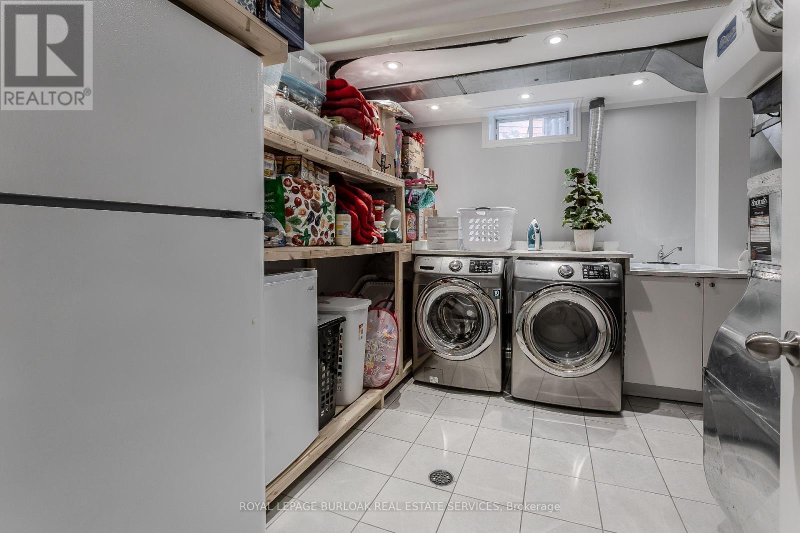 209 Portage Lane, Hamilton, Ontario  L0R 1W0 - Photo 45 - X12992340