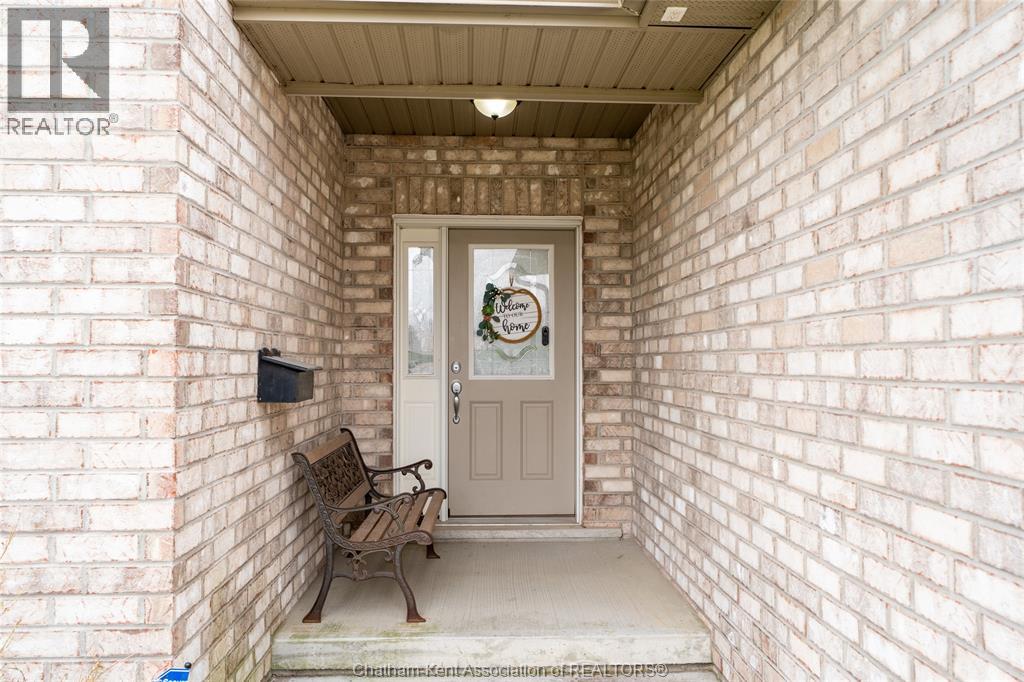 30 St Michael Avenue, Chatham, Ontario  N7M 2E4 - Photo 4 - 26007899