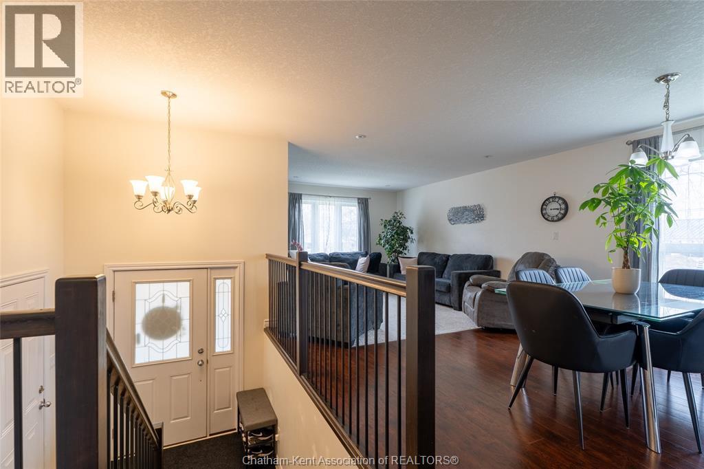 30 St Michael Avenue, Chatham, Ontario  N7M 2E4 - Photo 5 - 26007899